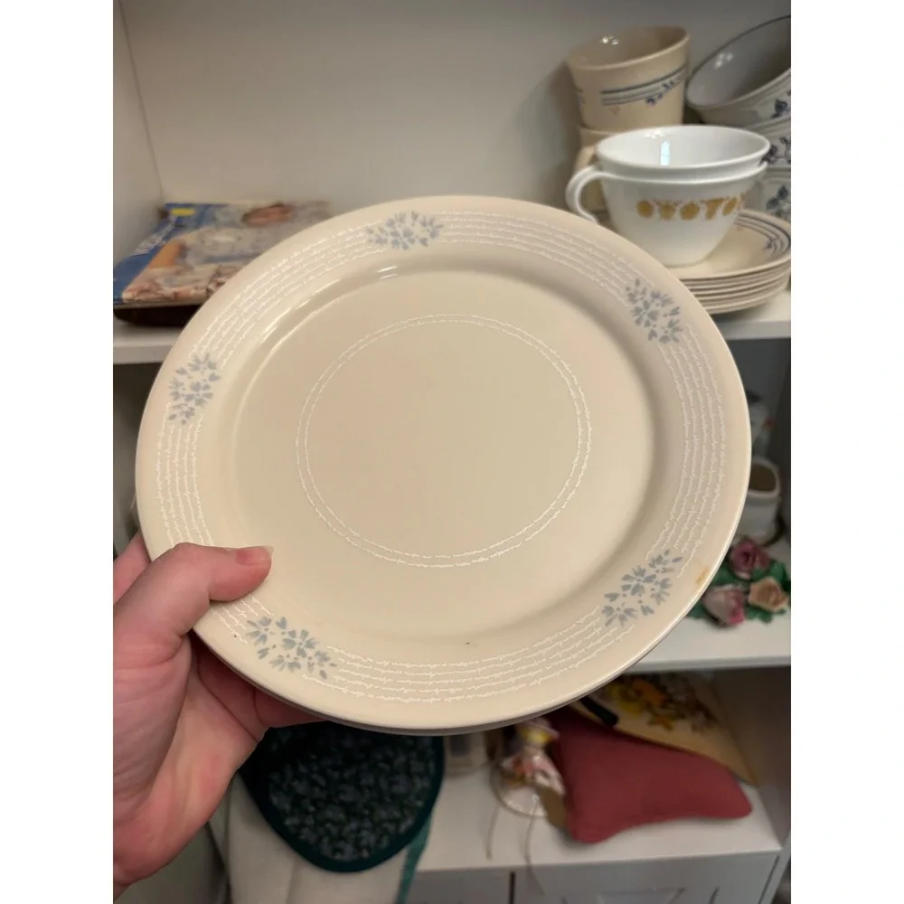 Corelle English Breakfast Dinner Plates Set of 4 Blue Floral Cream Vintage
